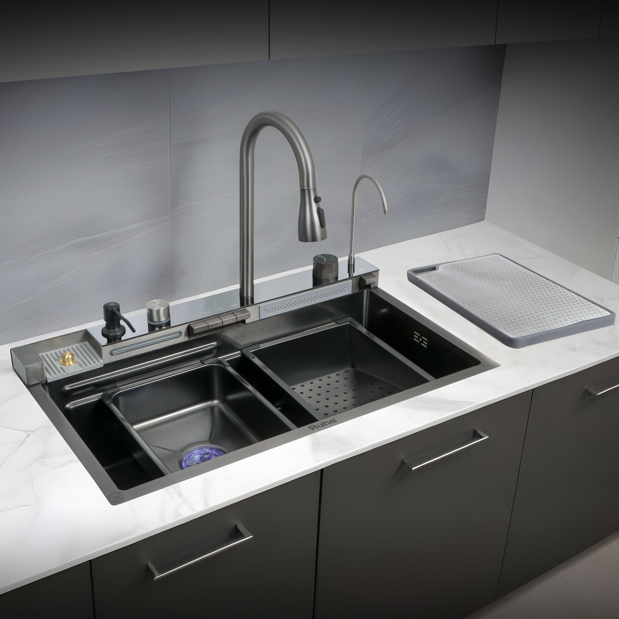 Piano Smart Kitchen Sink (30 x 18 x 9 Inches)