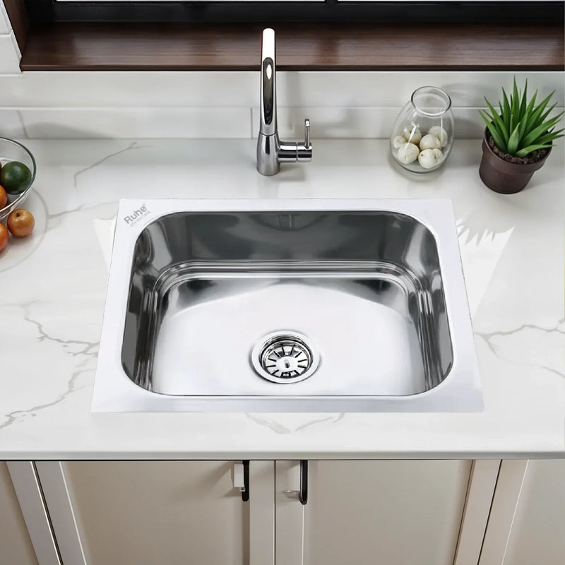 Single Bowl Kitchen Sink 304-Grade (21 x 18 x 8 Inches)