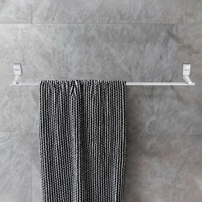 Erica Towel Rod
