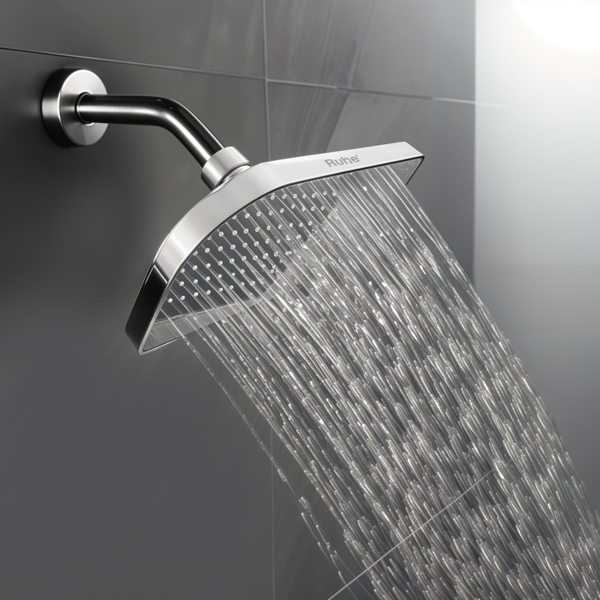 Curve Overhead Shower (3.25 x 5 Inches) - by Ruhe