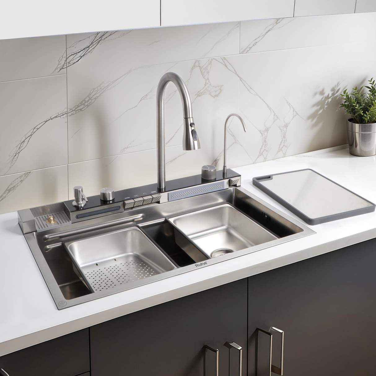 Piano Smart Kitchen Sink (30 x 18 x 9 Inches)